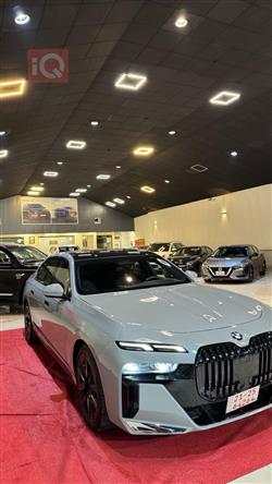 بي ام دبليو الفئة 7